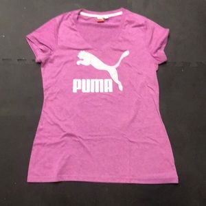 Women’s Puma V-neck Tshirt